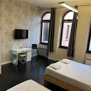 The Rock House Affittacamere Con Bagno Privato Piacenza