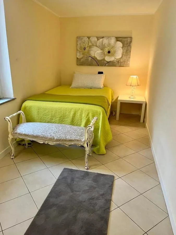 Bed & Breakfast Domus San Martino Guesthouse Piacenza Italy