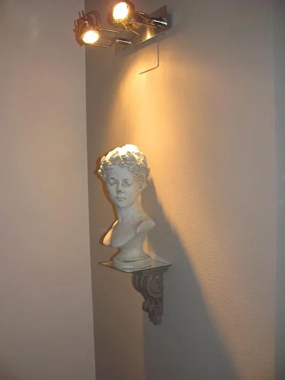 Bed & Breakfast Domus San Martino Guesthouse Piacenza Italy