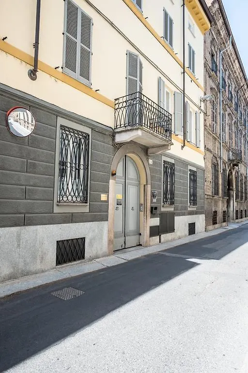 Bed & Breakfast Domus San Martino Guesthouse Piacenza