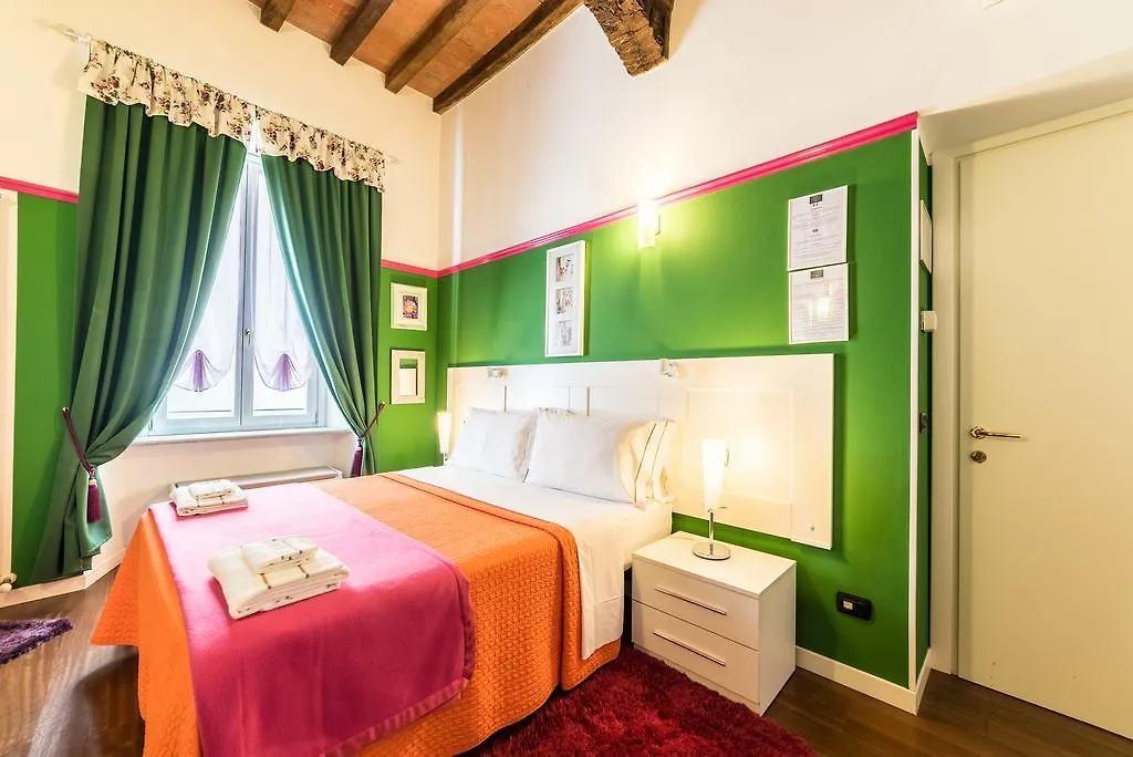 Domus San Martino Guesthouse Piacenza Bed & Breakfast