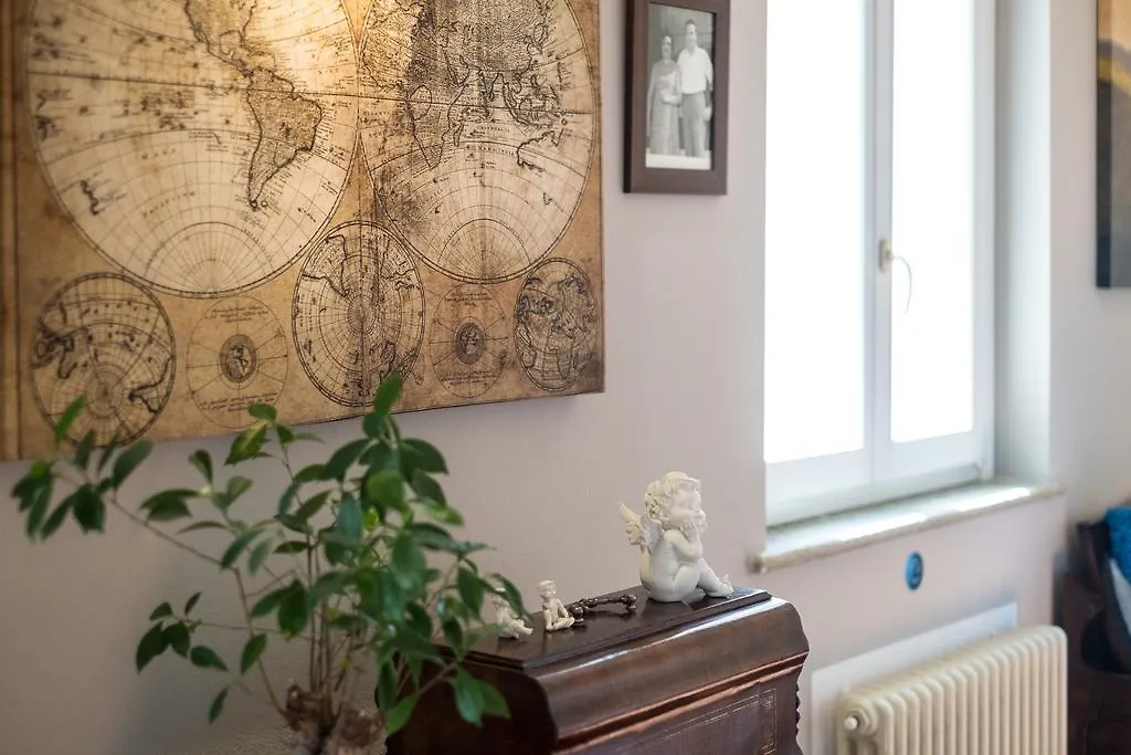 Domus San Martino Guesthouse Piacenza Italy