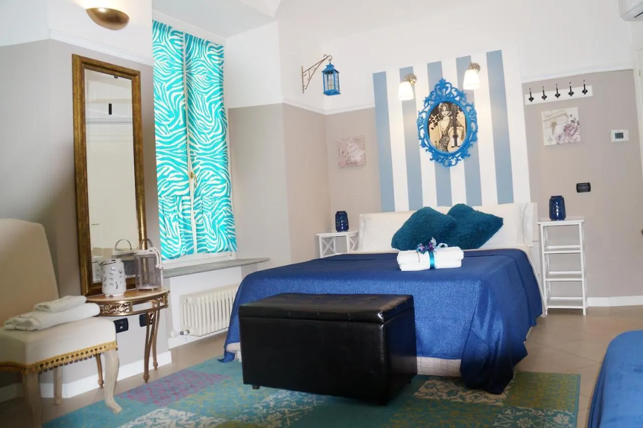 Bed & Breakfast Domus San Martino Guesthouse Piacenza